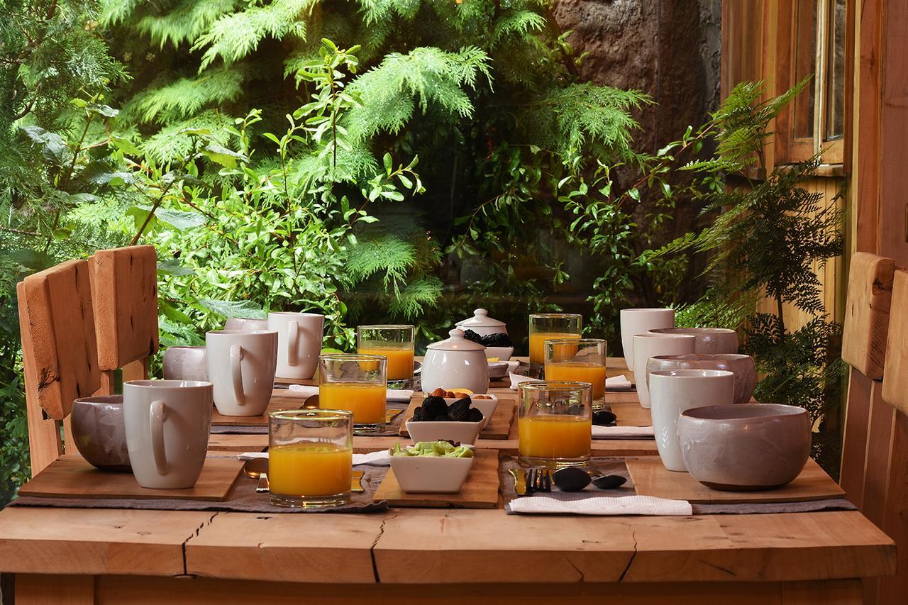 Raices Bed And Breakfast Coyhaique Exteriör bild