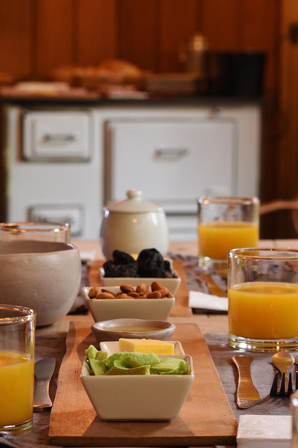 Raices Bed And Breakfast Coyhaique Exteriör bild