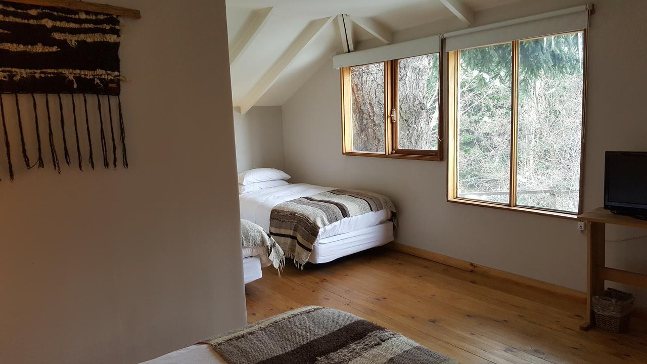 Raices Bed And Breakfast Coyhaique Exteriör bild