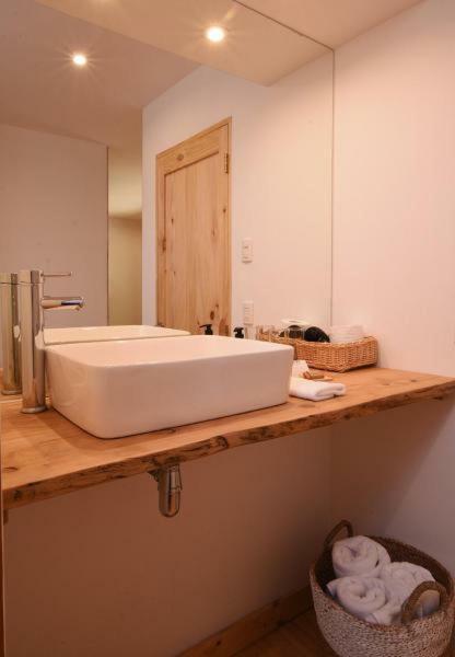 Raices Bed And Breakfast Coyhaique Exteriör bild